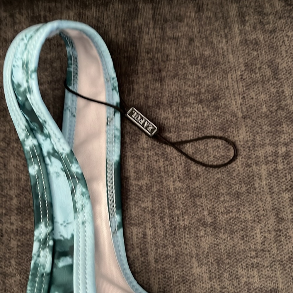 Zaful bikini NEW never worn - Picture 3 of 5